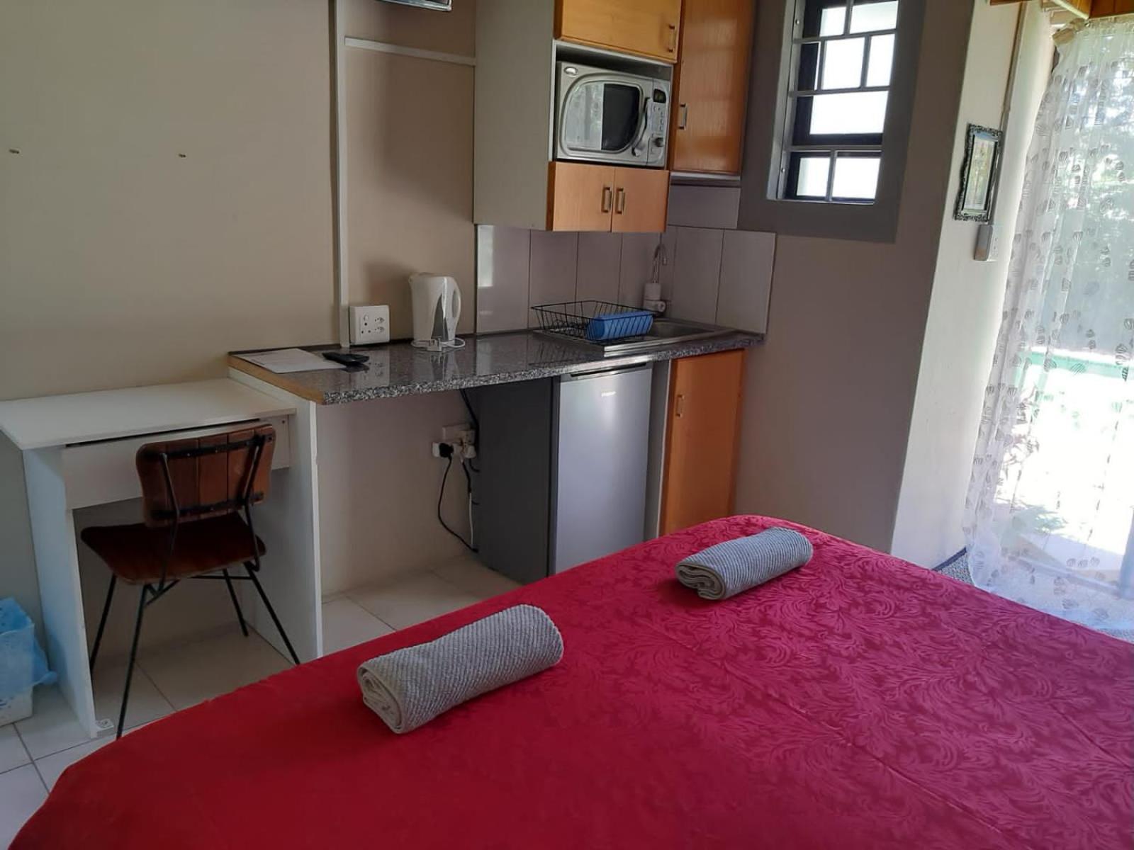 Chariots Guest House 폴로콰네 외부 사진
